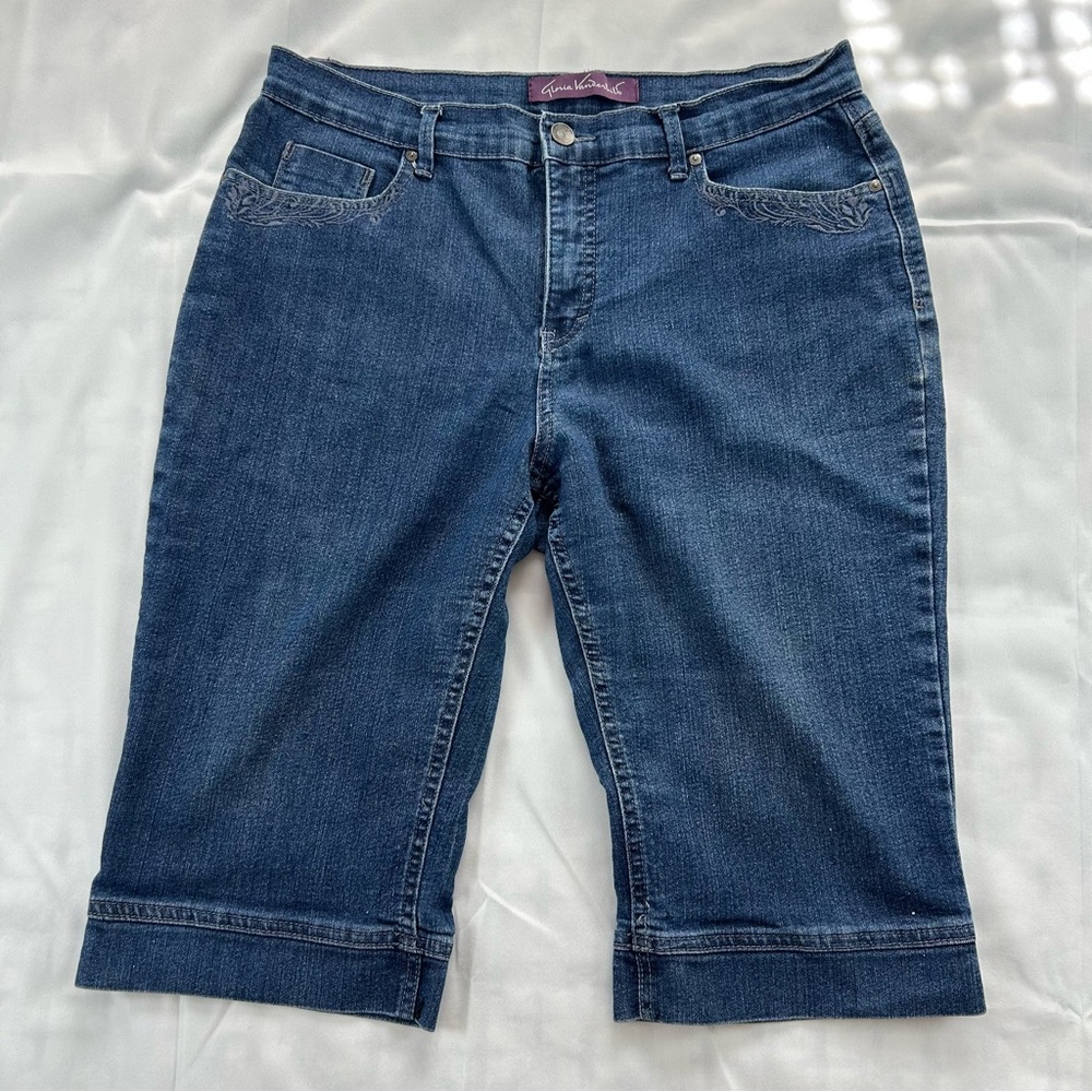 Gloria Vanderbilt Dark Blue Denim Capris